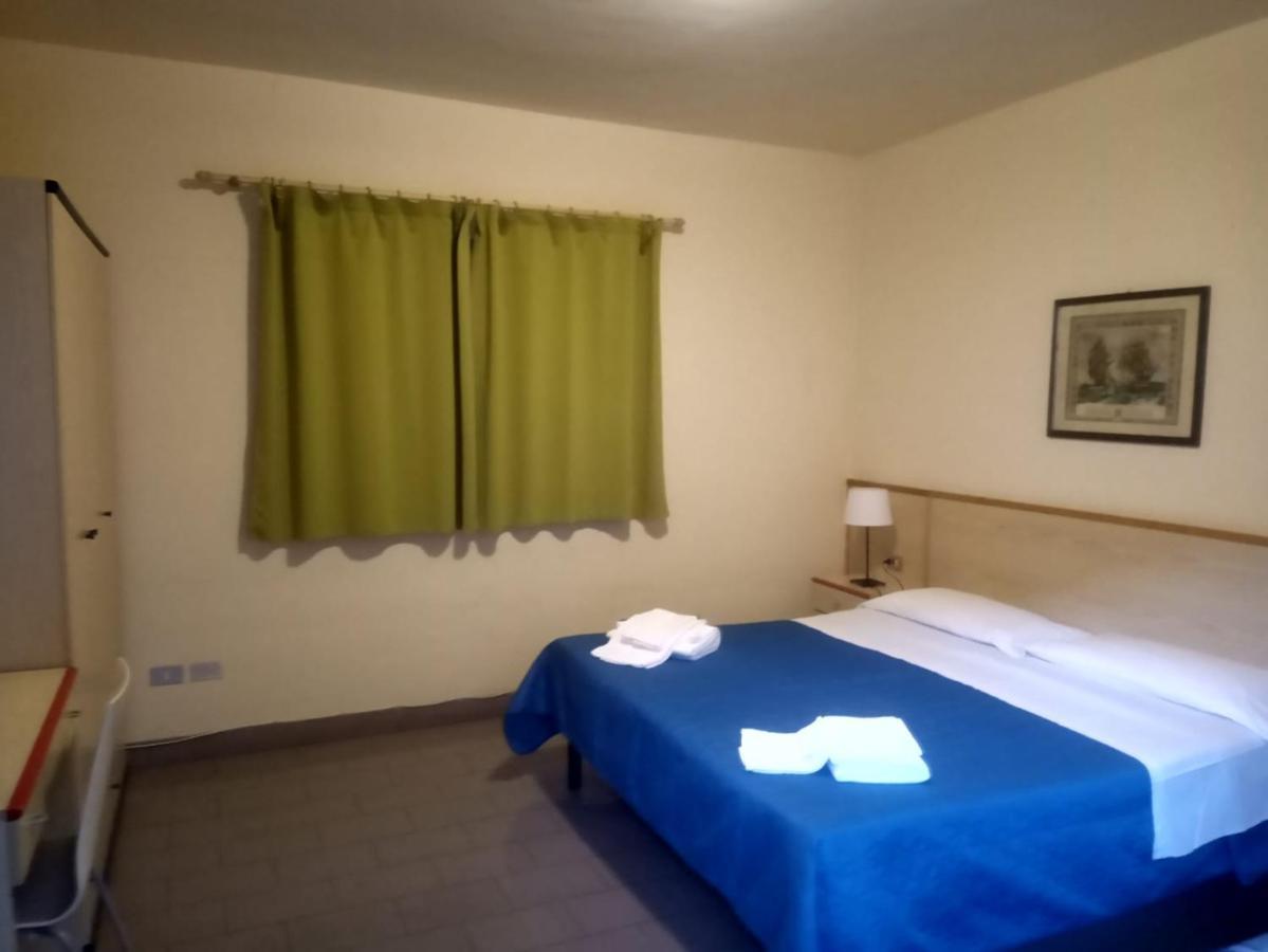 Hotel Lupo Di Mare Marina di Castagneto Carducci Bagian luar foto